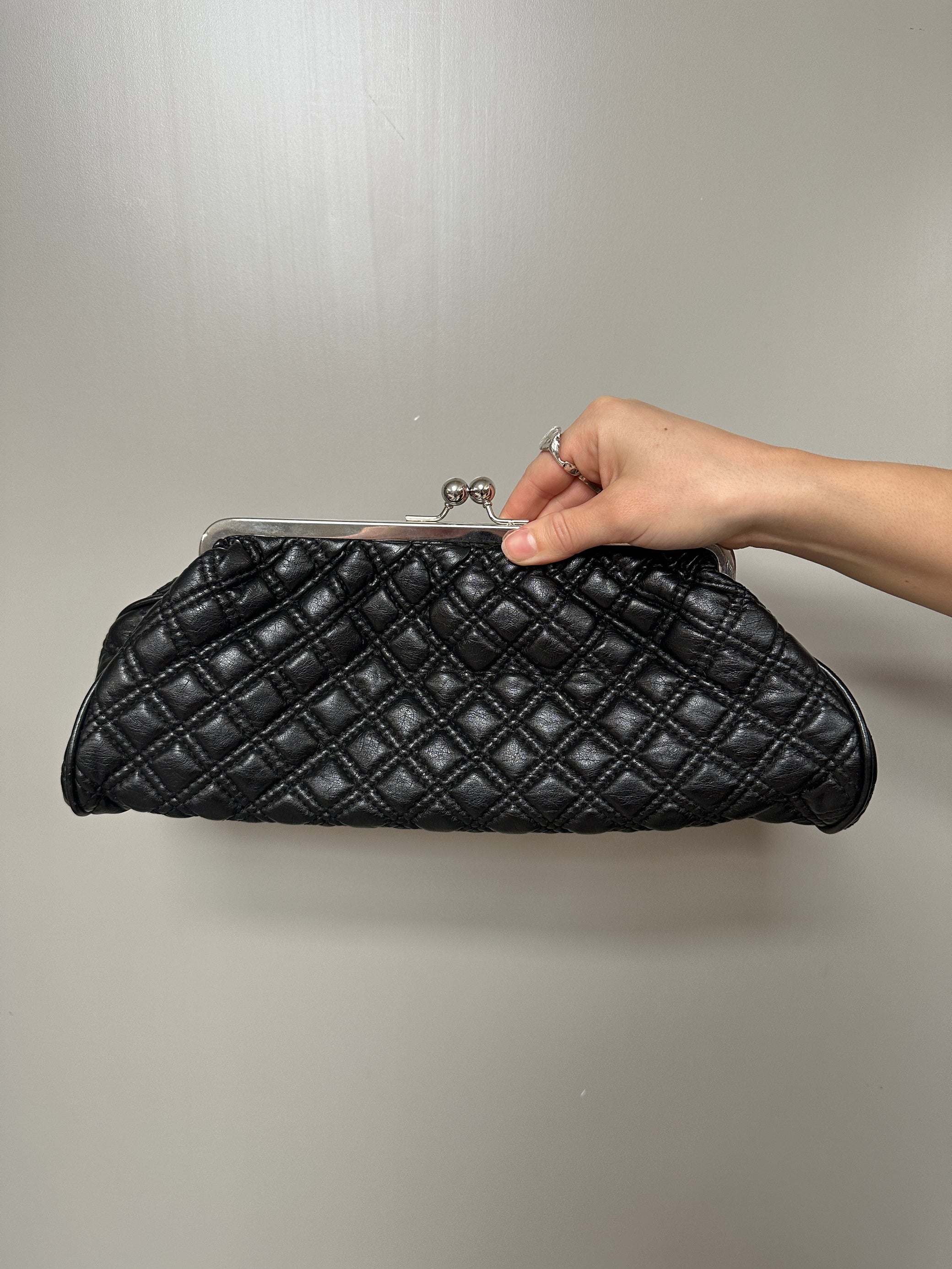 BLACK CLUTCH PURSE