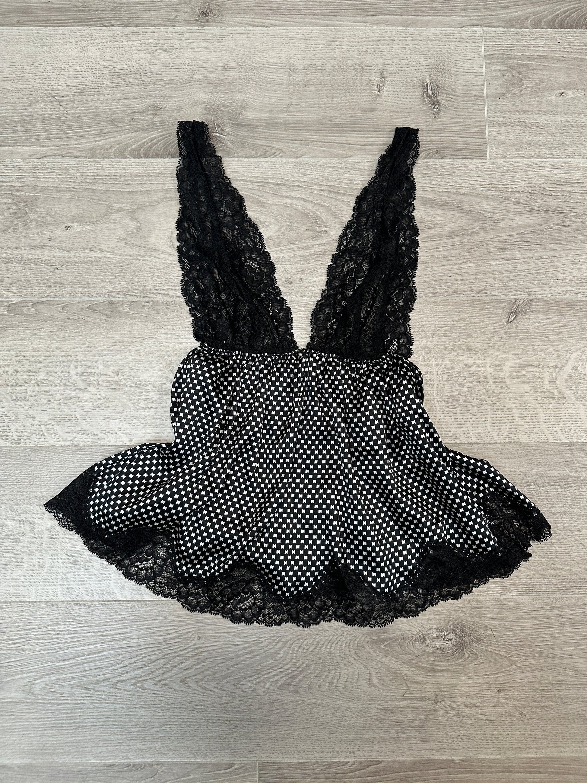 BLACK POLKADOT SLIPTOP