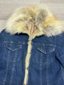 DENIM JACKET WITH FUR