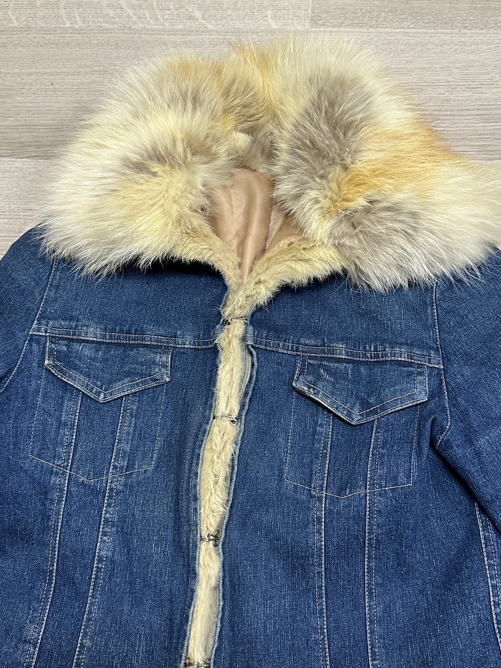 DENIM JACKET WITH FUR