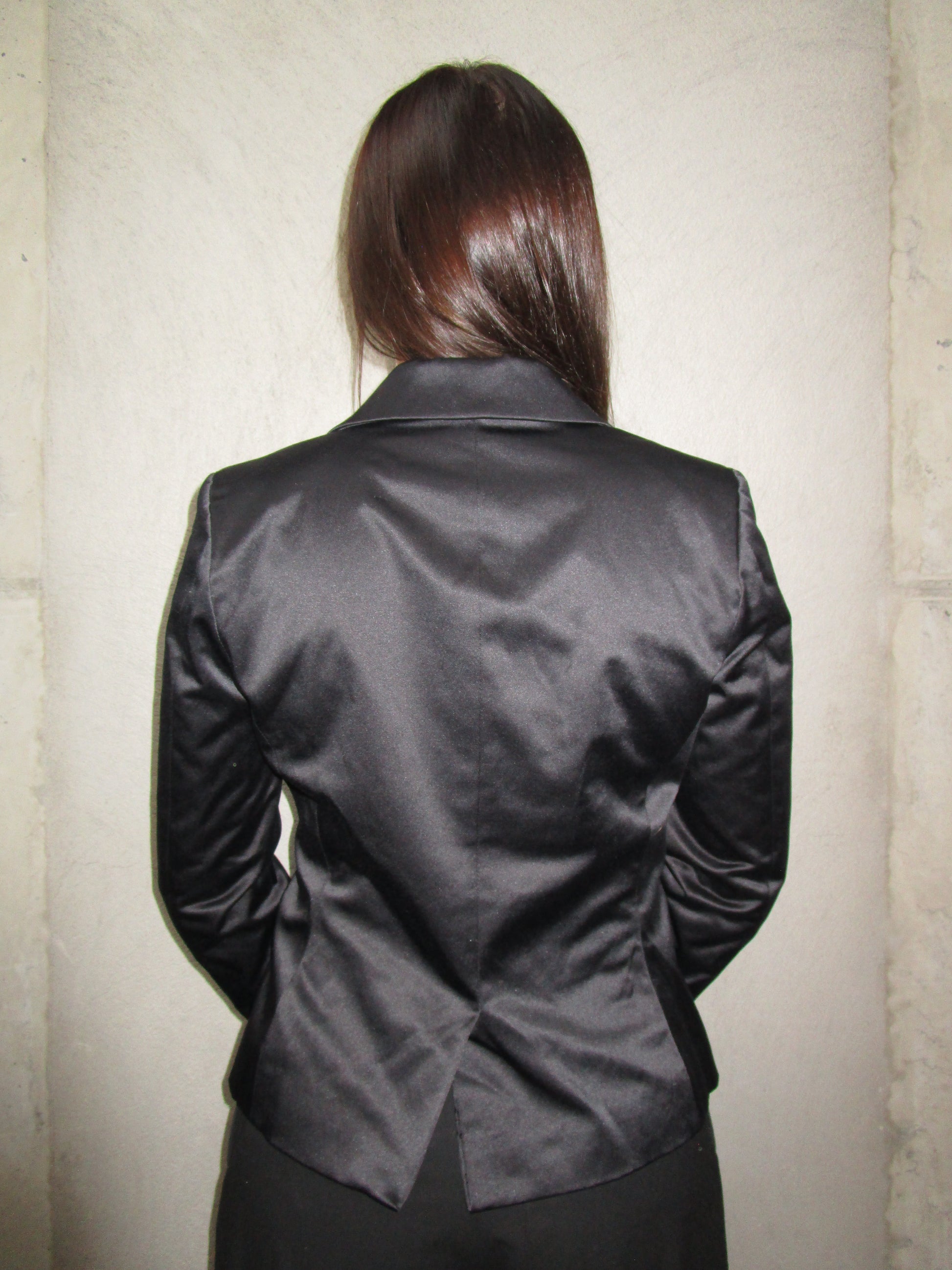 BLACK BLAZER