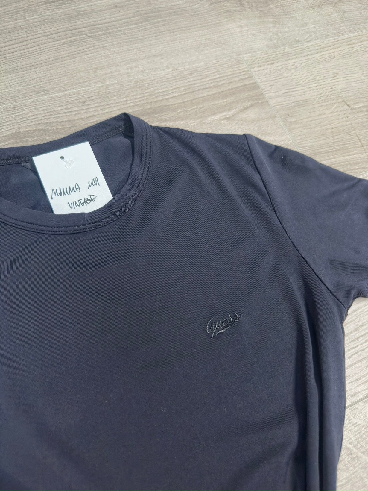 GUESS BLACK T-SHIRT