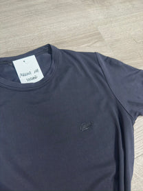 GUESS BLACK T-SHIRT