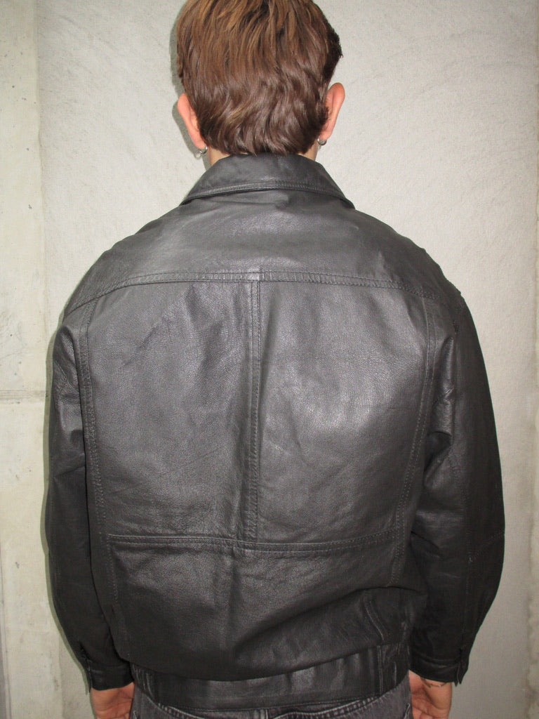 BLACK LEATHER JACKET