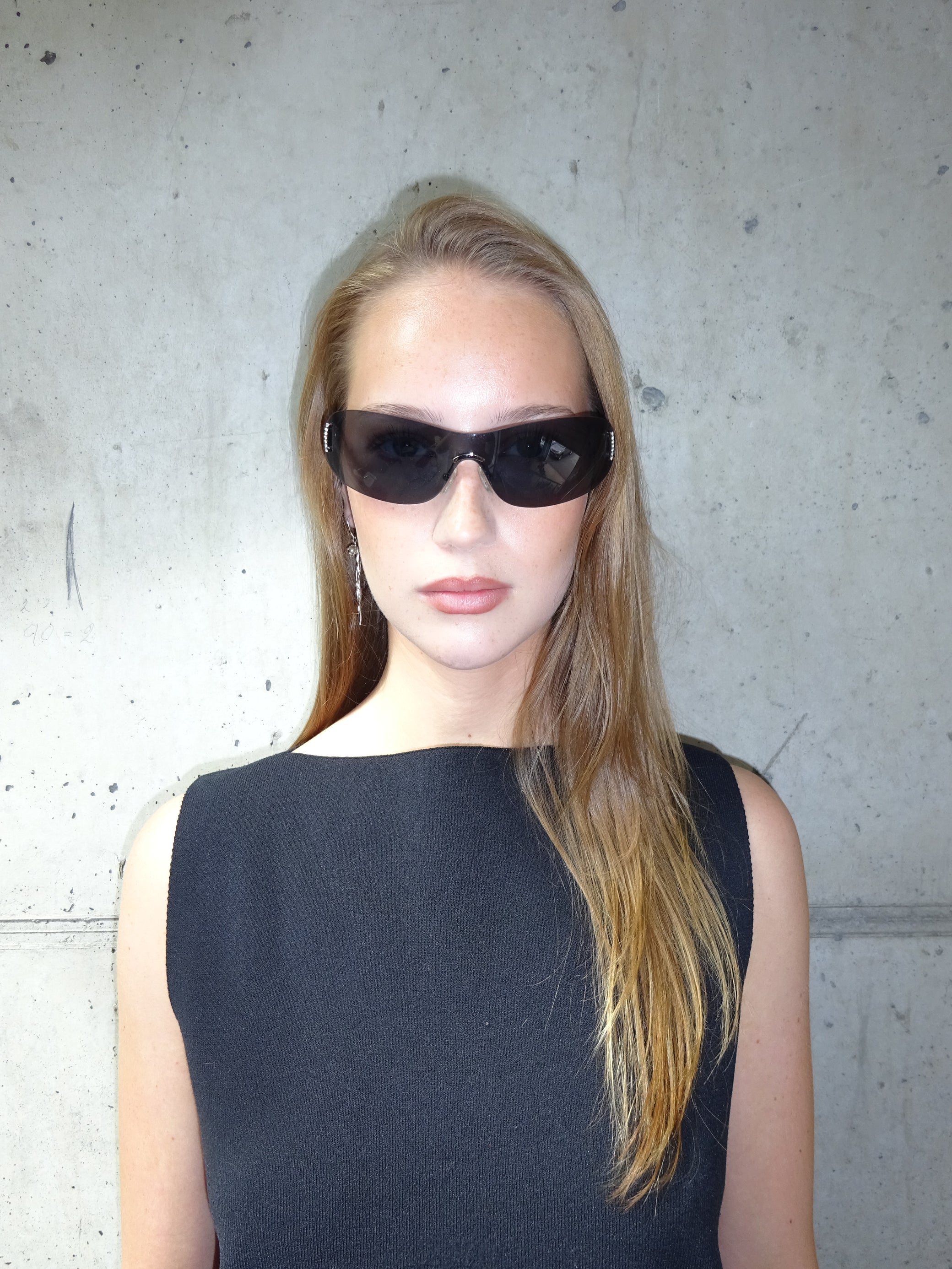 BLACK FRAMELESS sunglasses 028