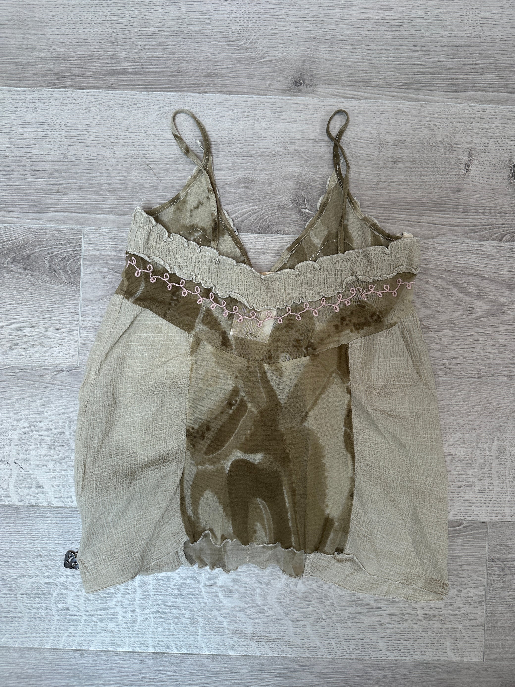 GREEN MESH TOP