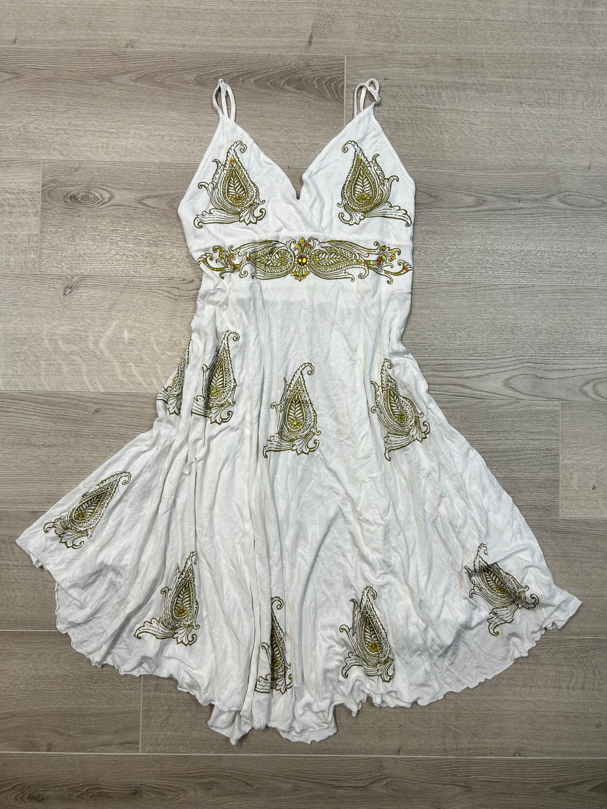 WHITE DRESS