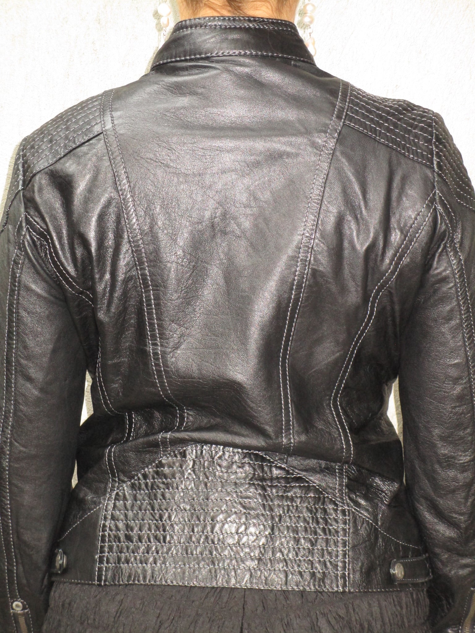 BLACK LEATHER JACKET WITH WHITE STITCHING