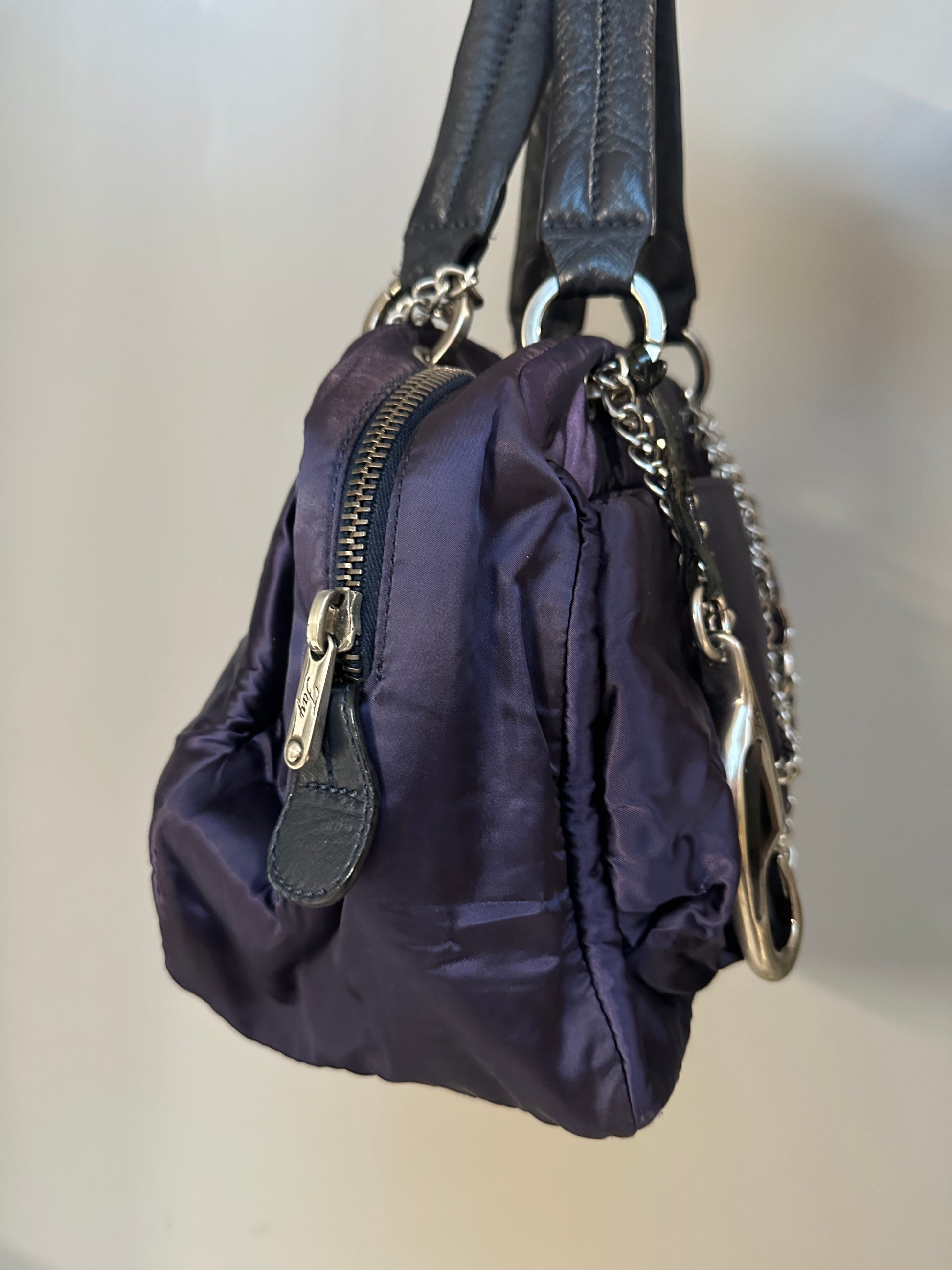 PURPLE BAG WITH CHAIN