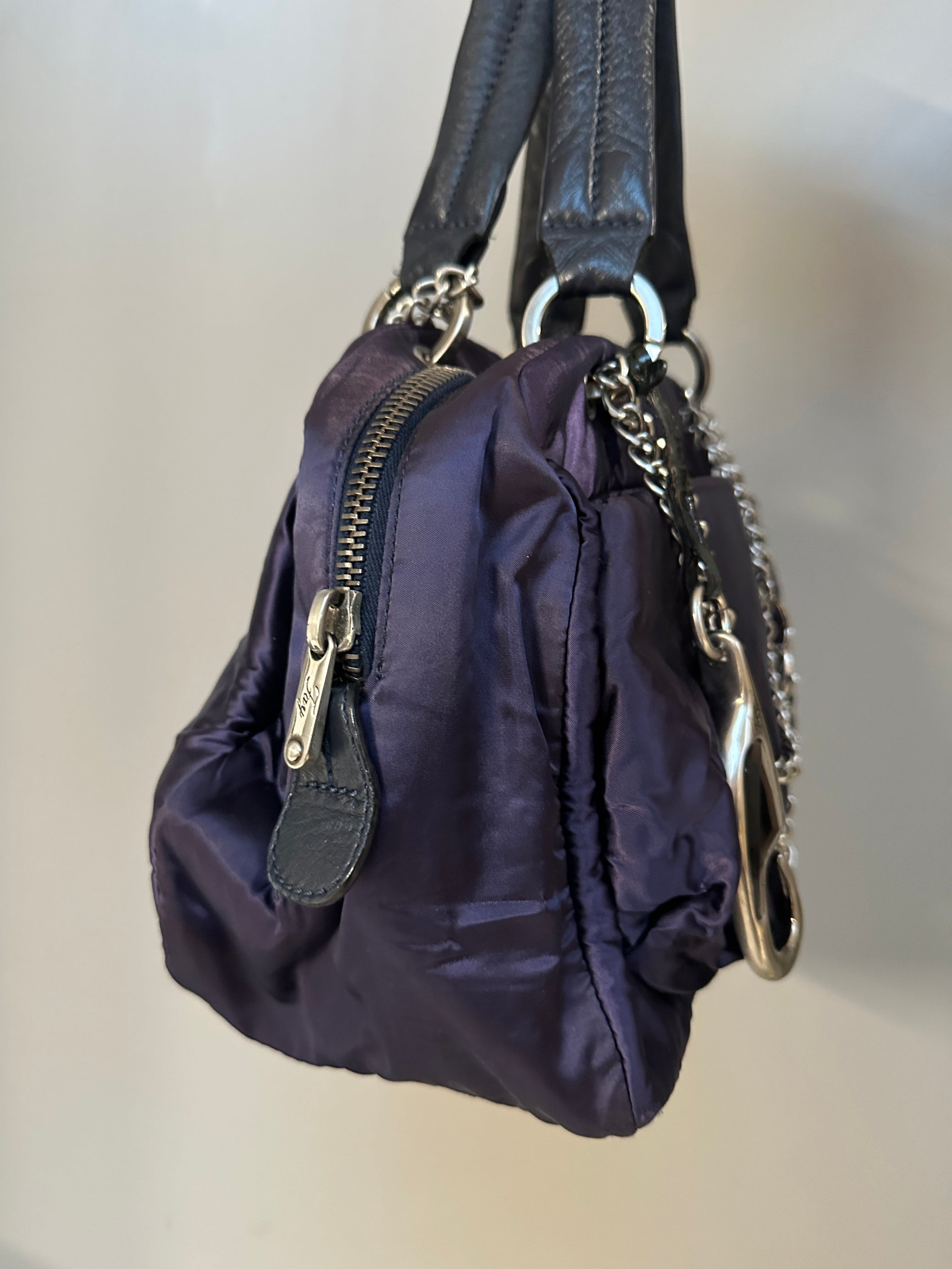PURPLE BAG WITH CHAIN