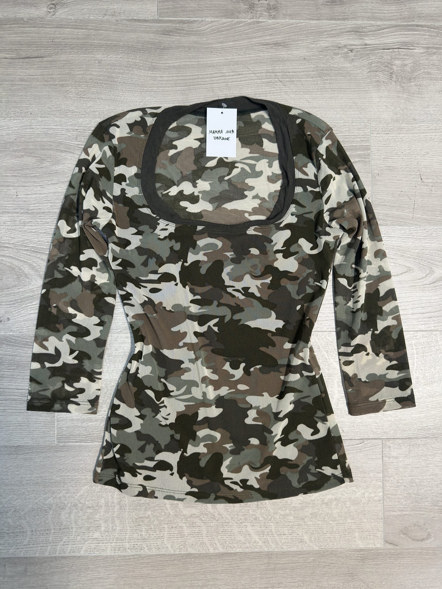 GREEN CAMO MESH TOP 3/4 SLEEVE
