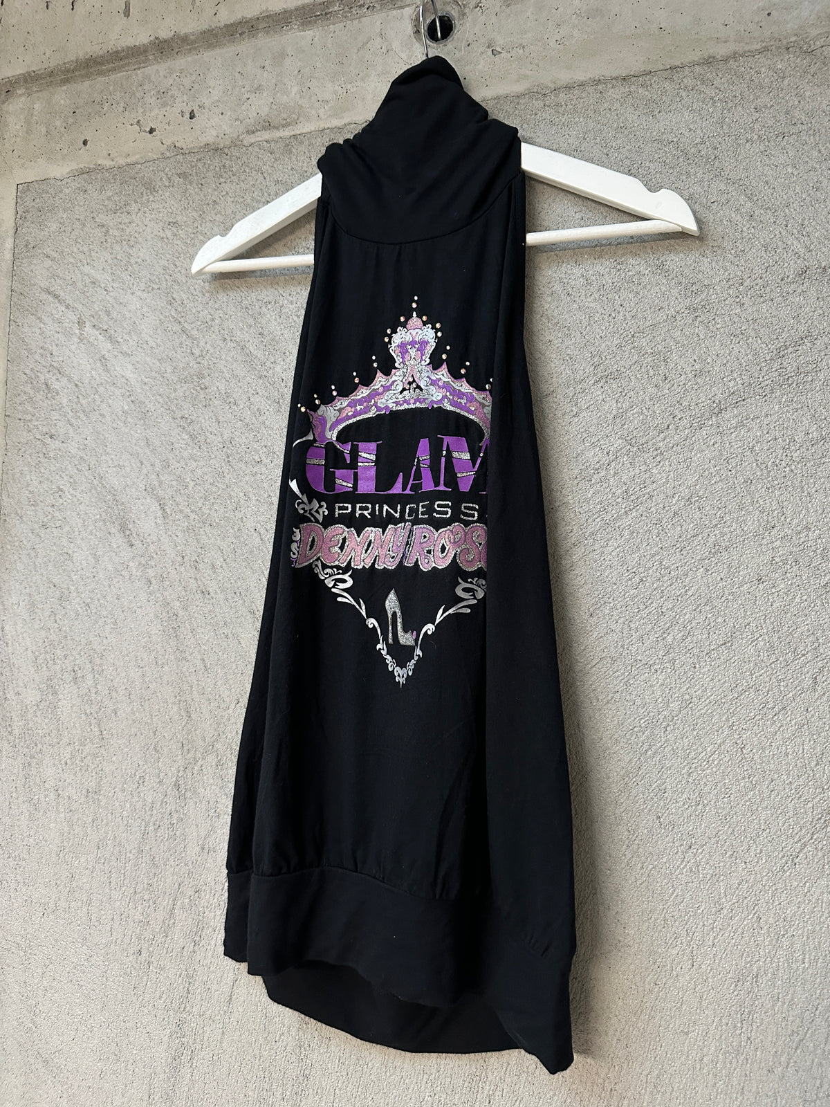 BLACK BACKLESS TOP